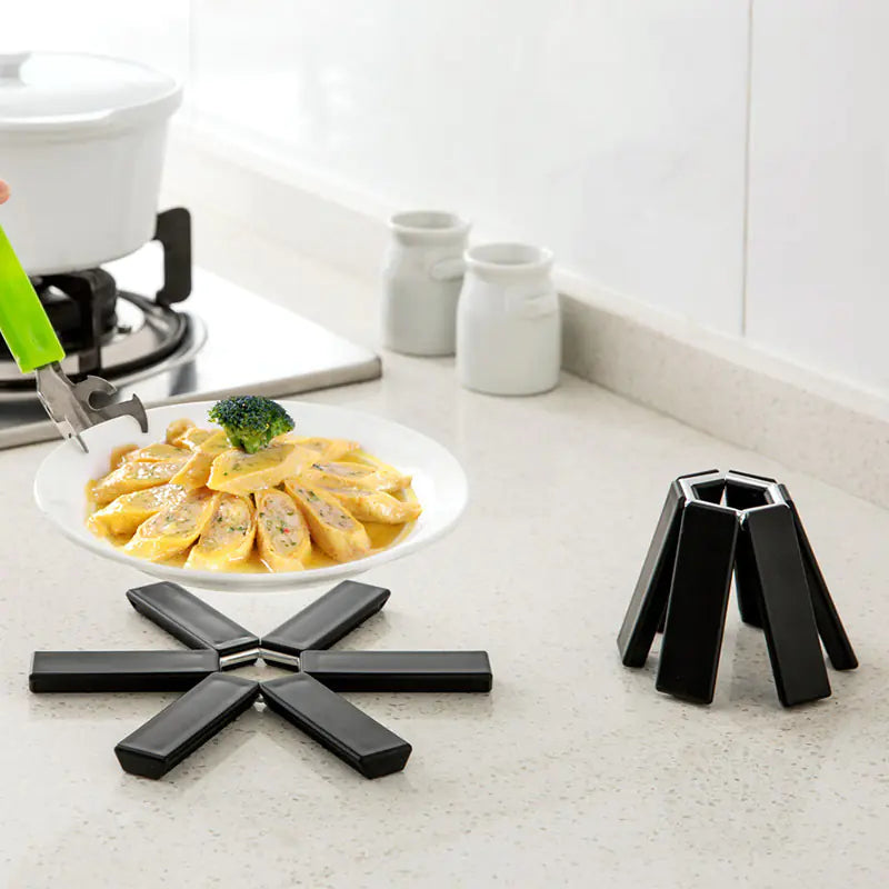 Stylish Foldable Heat-Resistant Pot Mat